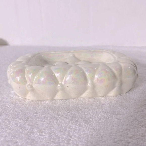 Vintage Arnels Iridescent Ceramic  Quilted Textured Soap Dish - Picture 5 of 13